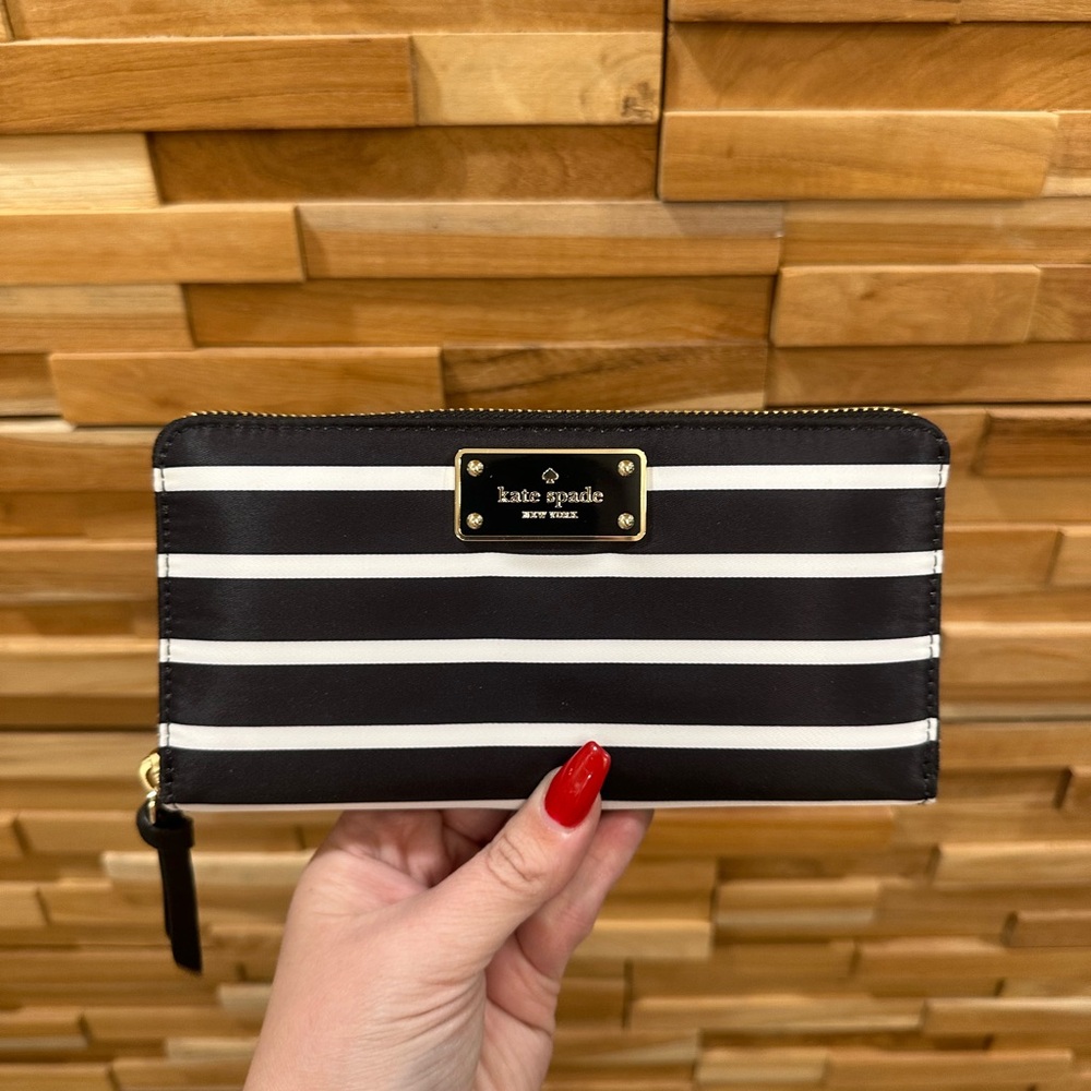 Kate Spade Black and White Striped Wallet